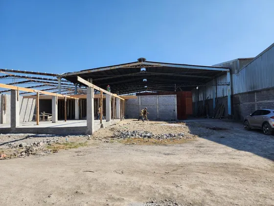 Bodega En Venta Por Libramiento Andres Caballero Escobedo