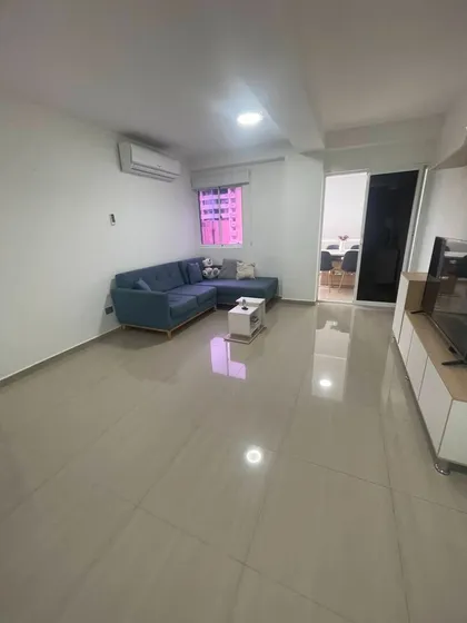 T.r. Vende Apartamento Semi EquiPad Con Planta 100% En Resd. Monte Carlo Urb. Las Chimeneas Valencia  Cod. 26494