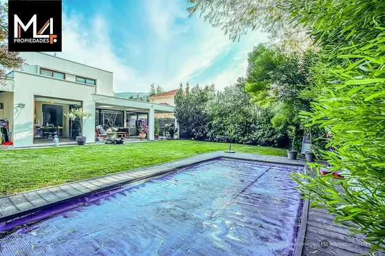 Casa En Arriendo De 4 Dorm. En Colina