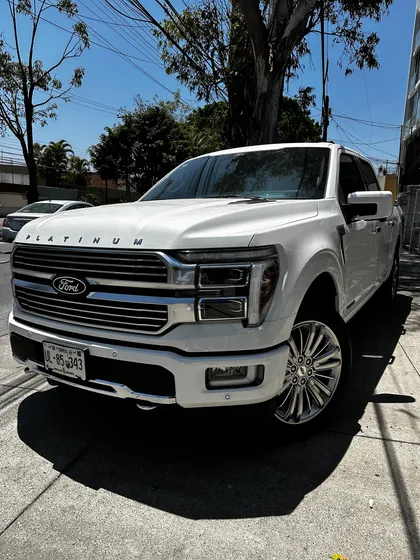 Ford Lobo 3.5 V6 Hev Platinum Plus 4x4 At