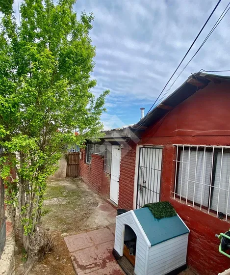 Casa En Venta De 3 Dorm. En Maipú