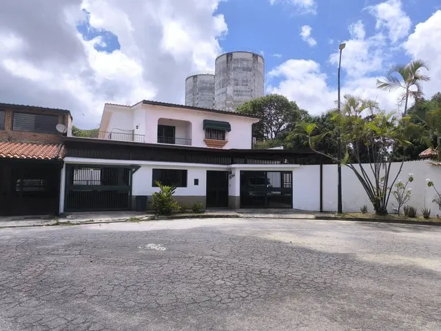 Casa En Venta En Calle Cerrrada En Macaracuay