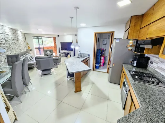 Apartamento En Venta Las Lomitas Sabaneta