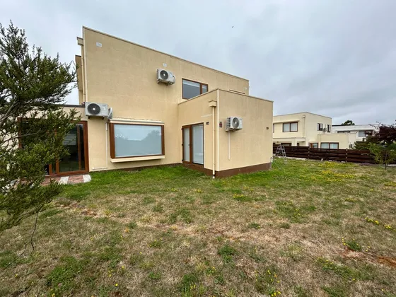 Amplia Y Cómoda Casa En Venta En Condominio Reside...