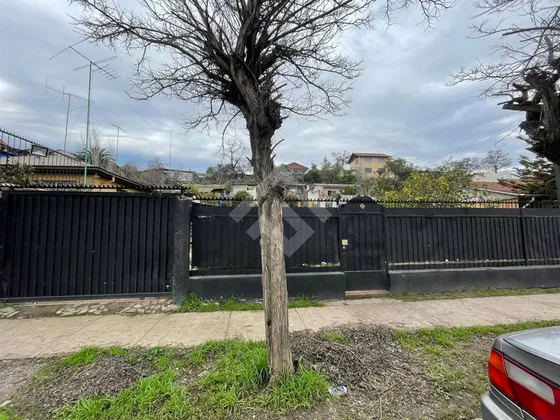 Casa En Venta De 3 Dorm. En Maipú