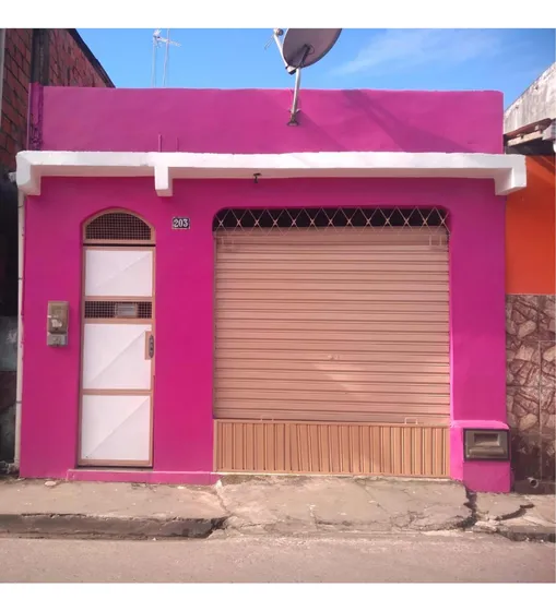 Casa Com Ponto Comercial No Centro De Valença