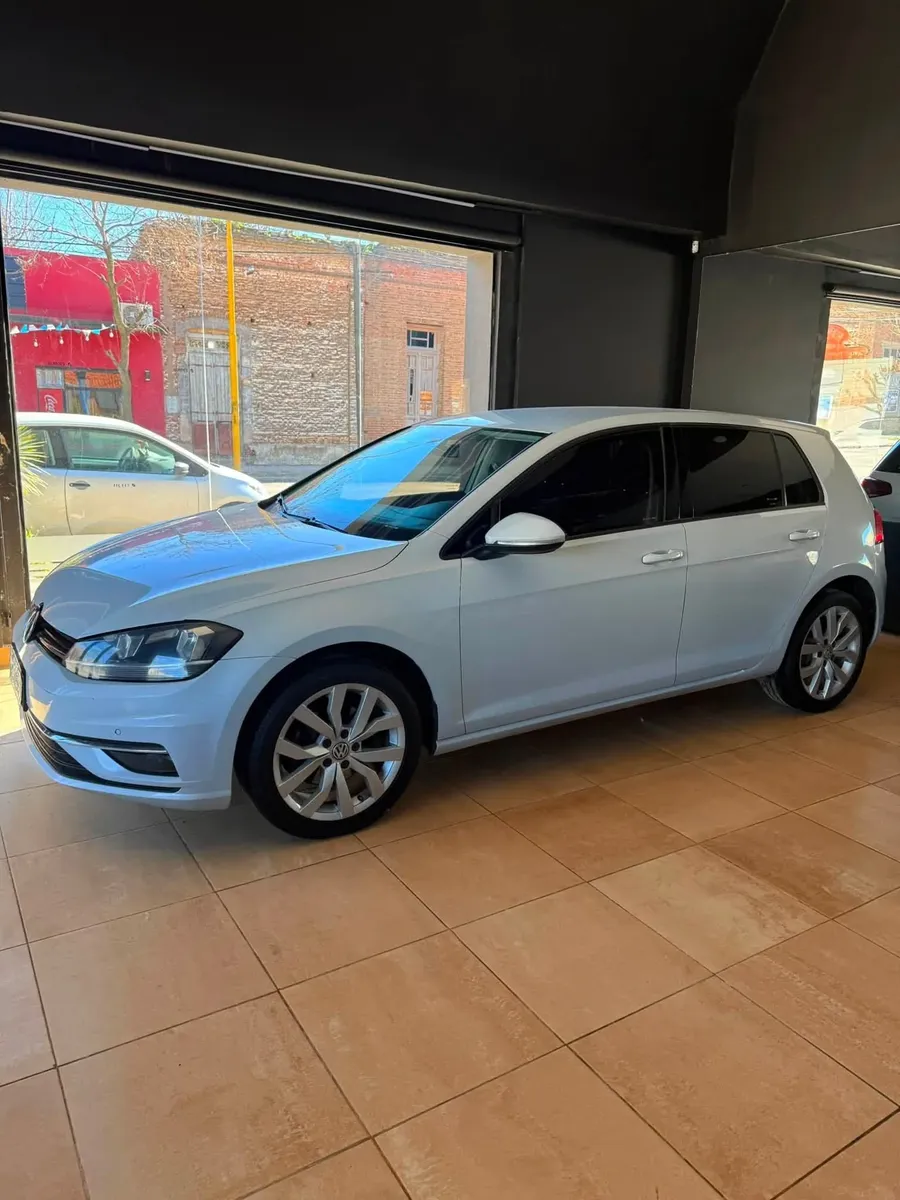 Volkswagen Golf 1.4 Comfortline TSI