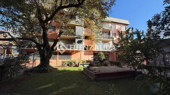 Departamento En Venta De 3 Dorm. En Macul