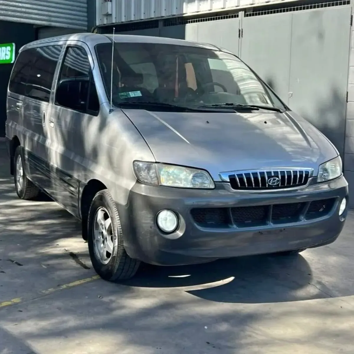 Hyundai H1 2.5 12 Pas Minibus Turbo