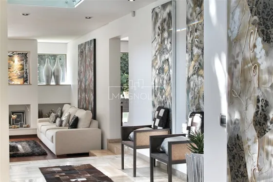 Casa En Arriendo De 6 Dorm. En Vitacura