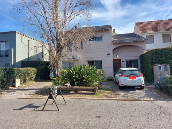 Casa En  Venta En Barrio Tres Horquetas