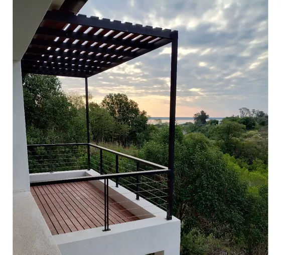 Excelente Casa A Estrenar Muy Luminosa (terreno 597m2, Vista R. Paraná, E. Ríos) - Amantes De La Pesca / Termas / Casa De Fin De Semana