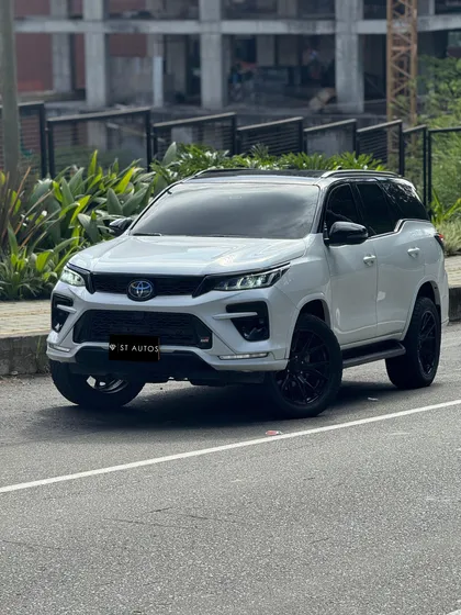 Toyota Fortuner 2.8 Gr