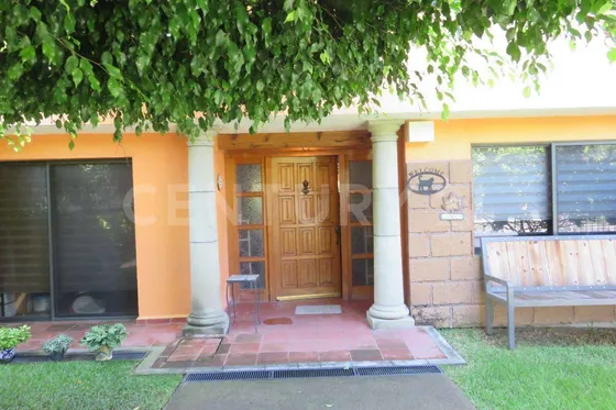 Casa En Venta Residencial Los Mangos, Jiutepec, Morelos.