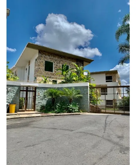 Venta  De Apartamento El Portal Del Hatillo 3h+3b+4p (yg)