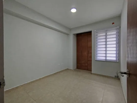 Apartamento En Alquiler En Resd. Bahía De Plata En La Urb Trigaleña Alta