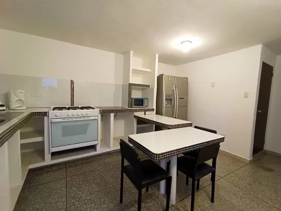 Leandro Araque De Inzitu Realtors Alquila Casa Totalmente Amoblada En La Esmeralda   