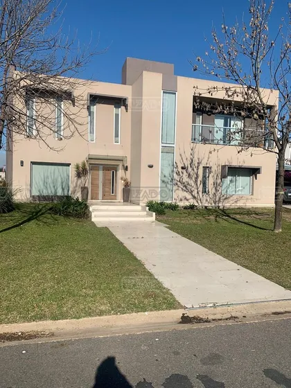 Casa Chalet  En Venta En Terravista, General Rodríguez, G.b.a. Zona Oeste