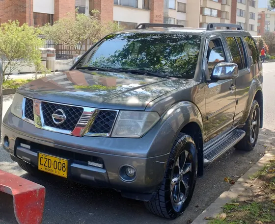 Nissan Pathfinder 4.0 R51 Se 4x4
