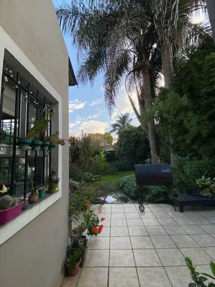 Casa 4 Ambientes Con Parque Frente A Jumbo