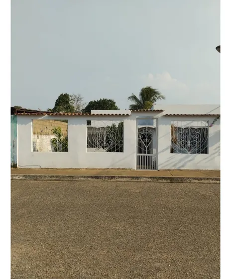Casa En Punta De Mata Sector Raul Leoni Ve02-2090pm-staff