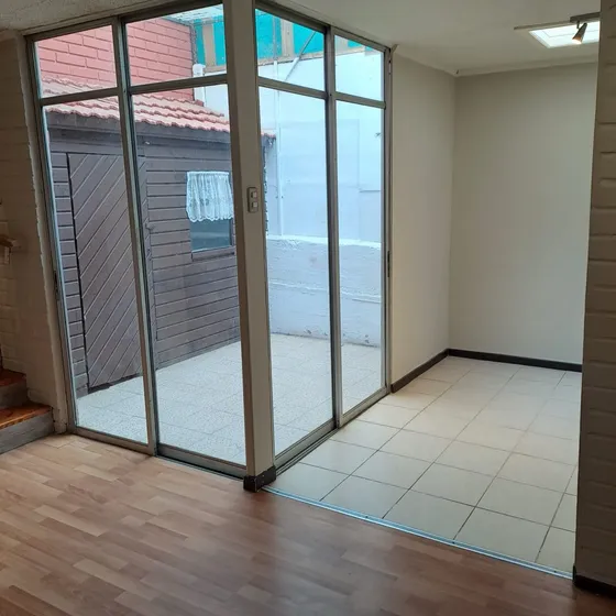 Vendo Linda Casa Metro Estación A La Puerta