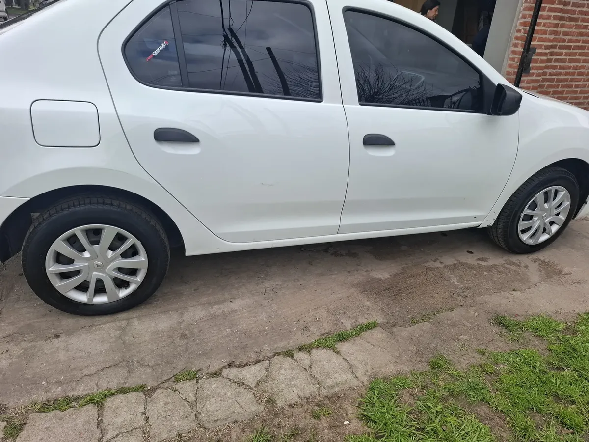 Renault Logan 1.6 Authentique Plus 85cv564288053230315521