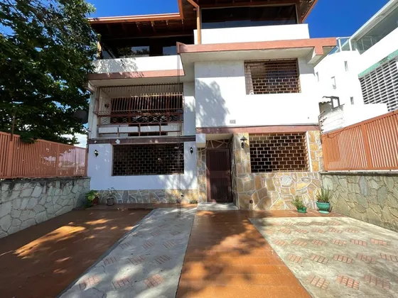 Casa En Alquiler, Campo Claro Mls #25-11288 Bp