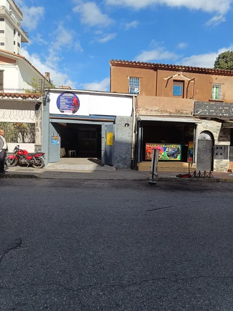 San Bernardino, Local 80 A 120 M2 Alquiler A Pie De Calle , Excelente Ubicacion 