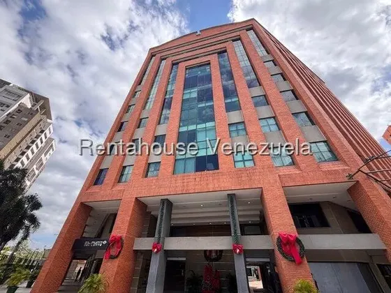 Diana Blanco Vende Amplia Oficina Al Este De Barquisimeto, Diseñada Para Ofrecer Funcionalidad, Confort Y Total Autonomía.