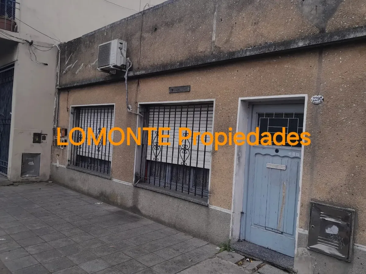 Departamento Tipo Casa (ph) De 2 Ambientes Al Frente  Lanús