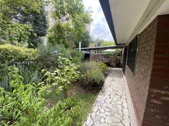 Casa En Excelente Ubicación Residencial De Ñuñoa.