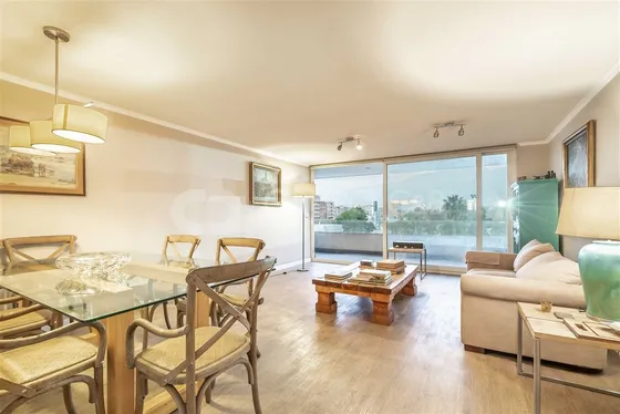 Departamento En Venta De 4 Dorm. En La Reina