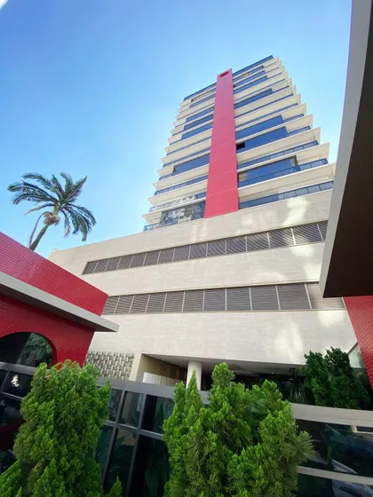 Apto 2 Suítes Ed. Nantai  Centro Itajai Sc