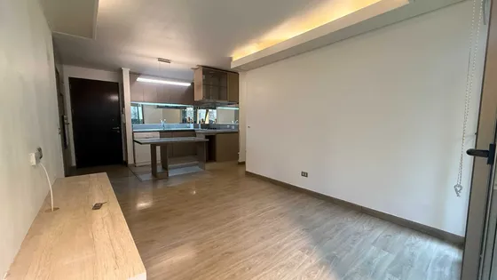Diagonal Oriente Con Patio (163004)