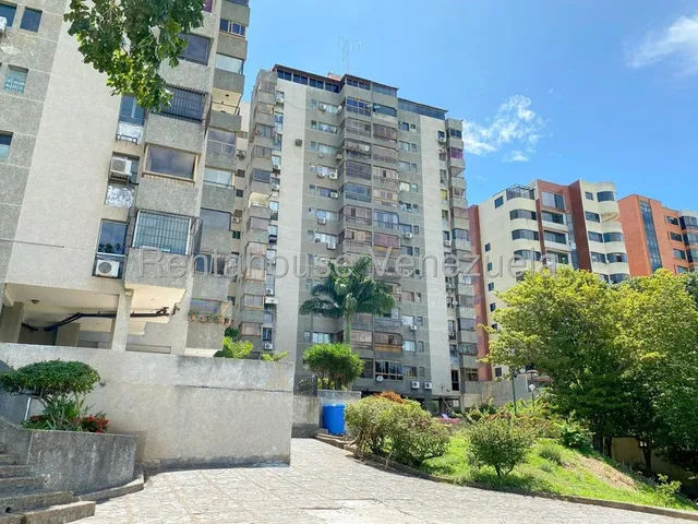 Apartamento En Venta En Nueva Segovia Barquisimetop  Con Planta Electrica Jrh  