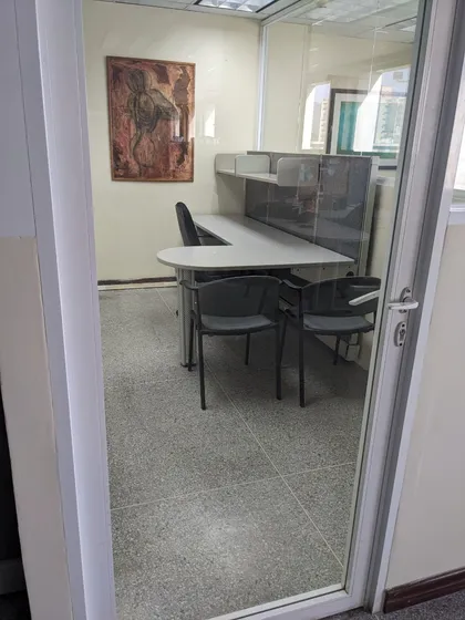 Alquilo Oficina De 7mts2 En Moderno Edificio Av. Municipal De Puerto La Cruz