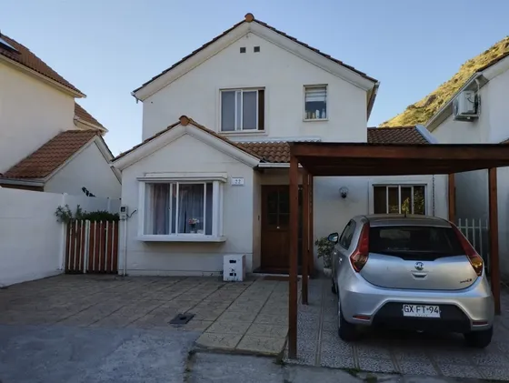 Casa En Venta De 5 Dorm. En San Bernardo
