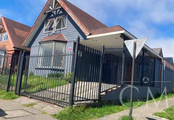 Casa En Avenida Jardin Austral