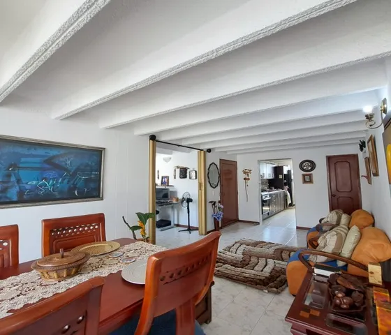 Apartamento En Venta Piso 5 Barrio Prados Del Norte, Cali