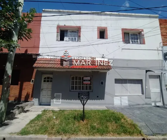 Venta De Departamento 3 Ambientes Próximo A Estación De Tren. Sin Expensas