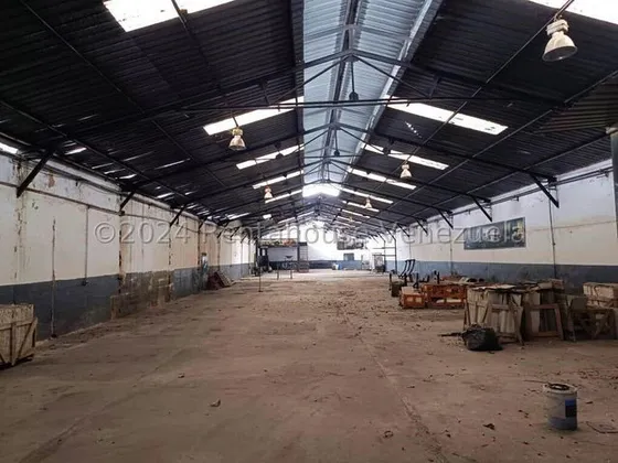 Galpon En Venta En San Miguel Zona Industrial Cerca Del Peaje De Tapa Tapa  Maracay  24-26187 Mmarin 