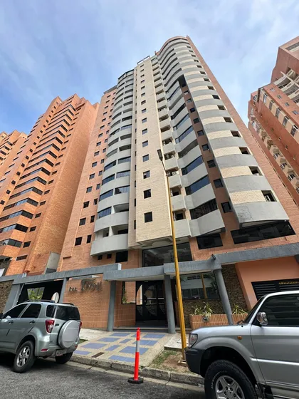 Apartamento Tipo Estudio En Alquiler Trigaleña Alta Valencia