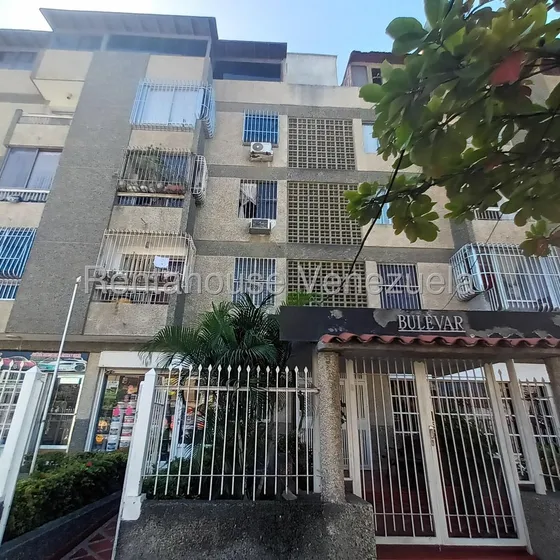 Apartamento En Venta Caribe 09/04 Jg 