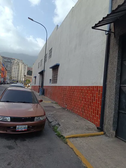Chacao Edf Comercial 1.800 M2 En Alquiler, O Por Plantas De  600 M2 En 4.900$ Cada Planta  