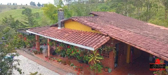 Casa En Venta En Santa Barbara. Cod V5866