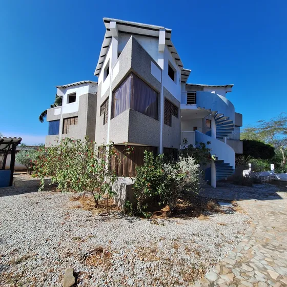 Venta De Hotel En La Paradisiaca Playa El Yaque Margarita
