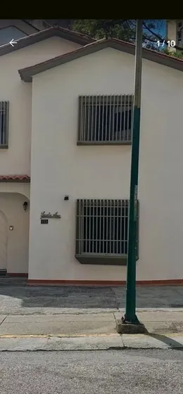 El Rosal Oficina Parte Alta Casa. 5 Puestos Estacionamiento. Incluye Pago De Servicioa. Lente Ubicacion