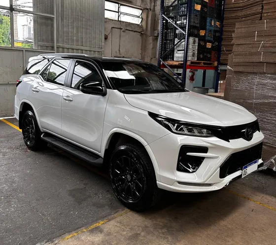 Toyota Sw4 2.8 Tdi Gr-s 4x4 7as 6at