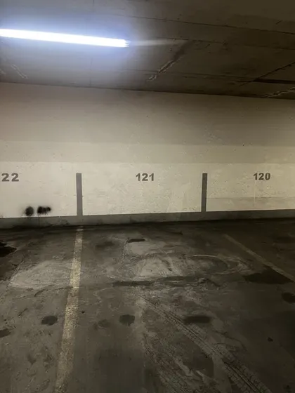 Amplio Estacionamiento Dr Johow Con Grecia Ñuñoa